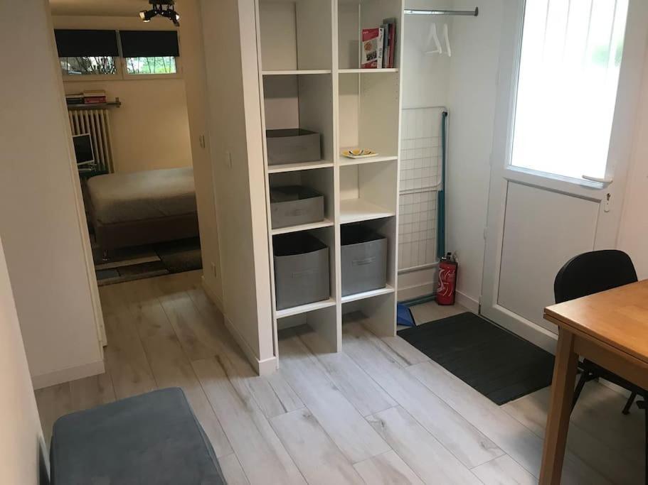 Appartement Cosy, Independant Avec Jardin Meudon Exterior foto